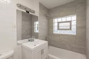 1516 N Central Ave, Chicago, IL 60651 - Photo 9