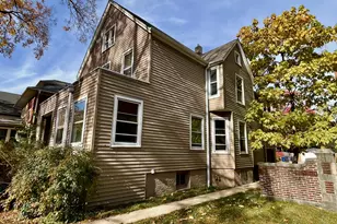 1323 W Washington St, Evanston, IL 60202 - Photo 3