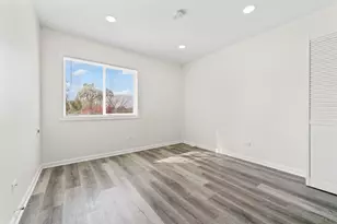 900 N Lakeside Dr, Vernon Hills, IL 60061 - Photo 19