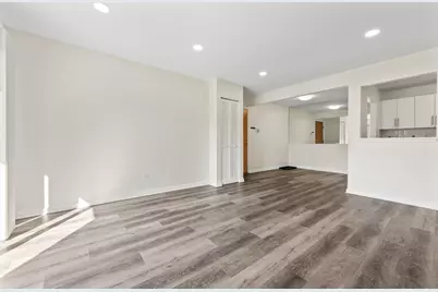 900 N Lakeside Drive #1A, Vernon Hills, IL 60061 - Photo 5