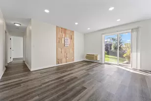 900 N Lakeside Dr, Vernon Hills, IL 60061 - Photo 3