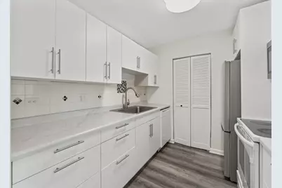 900 N Lakeside Drive #1A, Vernon Hills, IL 60061 - Photo 11