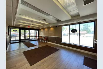 1370 W Court Street, Kankakee, IL 60901 - Photo 5