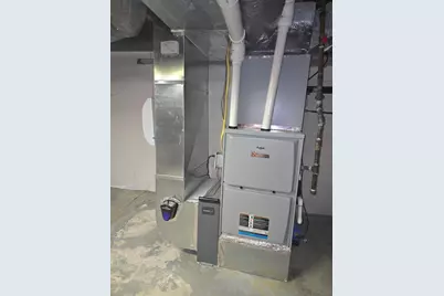 614 S Thomas Street, Gilman, IL 60938 - Photo 29