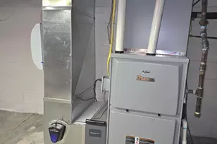 614 S Thomas St, Gilman, IL 60938 - Photo 29