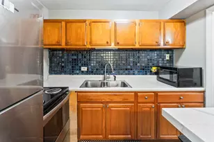 2504 Algonquin Rd, Rolling Meadows, IL 60008 - Photo 9