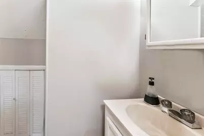 2504 Algonquin Road #17, Rolling Meadows, IL 60008 - Photo 11