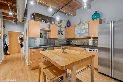 520 W Huron Street #109, Chicago, IL 60654 - Photo 3