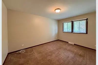 17945 Maple Street, Lansing, IL 60438 - Photo 9