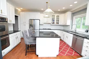 7015 Burning Tree Cir, McHenry, IL 60050 - Photo 17