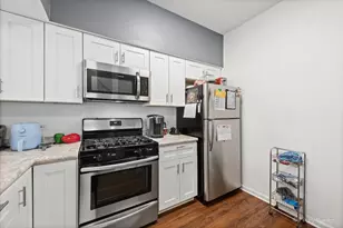 1431 Essex St, Algonquin, IL 60102 - Photo 5