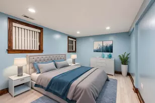 5242 N Kimball Ave, Chicago, IL 60625 - Photo 37