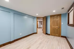 5242 N Kimball Ave, Chicago, IL 60625 - Photo 39