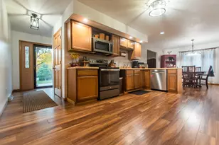 2235 Center Ln, Dixon, IL 61021 - Photo 9