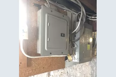 2712 Elizabeth Avenue, Zion, IL 60099 - Photo 9