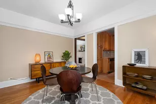 1464 W Argyle St, Chicago, IL 60640 - Photo 11