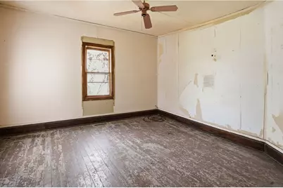 1205 Champaign Avenue, Mattoon, IL 61938 - Photo 37