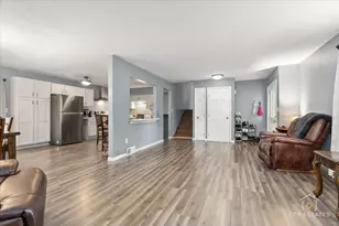 48W201 Keslinger Rd, Maple Park, IL 60151 - Photo 11