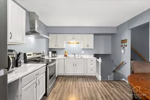 48W201 Keslinger Rd, Maple Park, IL 60151 - Photo 17