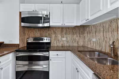 3660 N Lake Shore Drive #1603, Chicago, IL 60613 - Photo 9