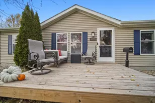 602 W 6th St, Minonk, IL 61760 - Photo 3