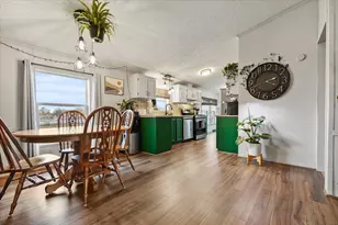 602 W 6th St, Minonk, IL 61760 - Photo 9