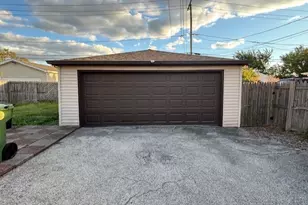 7113 W 71st St, Chicago, IL 60638 - Photo 15