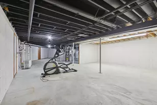 97 Highcrest Ct, Shannon, IL 61078 - Photo 47