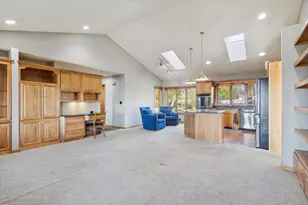 97 Highcrest Ct, Shannon, IL 61078 - Photo 29