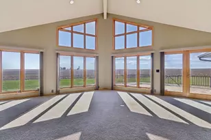 97 Highcrest Ct, Shannon, IL 61078 - Photo 3