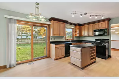 745 Edenwood Drive, Roselle, IL 60172 - Photo 13