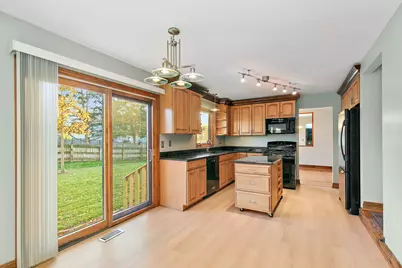 745 Edenwood Drive, Roselle, IL 60172 - Photo 11