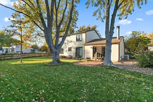 745 Edenwood Dr, Roselle, IL 60172 - Photo 31