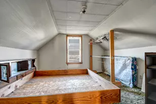 1025 171st St, East Hazel Crest, IL 60429 - Photo 9