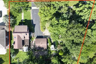 245 Middaugh Rd, Clarendon Hills, IL 60514 - Photo 1