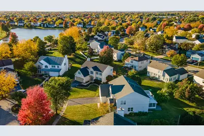 2108 Brookshire Estates Court, Plainfield, IL 60586 - Photo 3