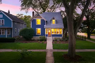 105 S Wright St, Naperville, IL 60540 - Photo 43