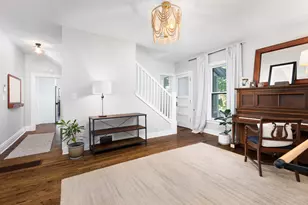 105 S Wright St, Naperville, IL 60540 - Photo 9