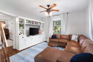 105 S Wright St, Naperville, IL 60540 - Photo 17