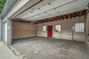 2117 W Irving Park Rd, Chicago, IL 60618 - Photo 15