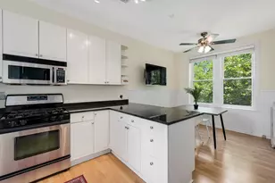 2116 N Seminary Ave, Chicago, IL 60614 - Photo 3