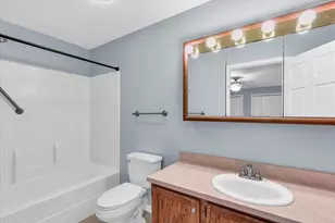 2302 Pheasant Ridge Rd, Mahomet, IL 61853 - Photo 17