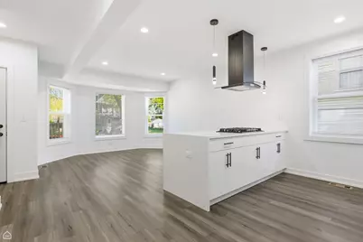 328 N Lockwood Avenue, Chicago, IL 60644 - Photo 9