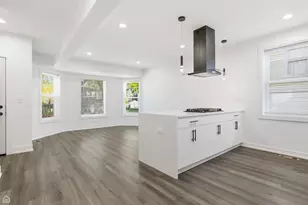 328 N Lockwood Ave, Chicago, IL 60644 - Photo 9