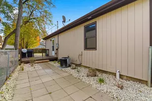 37446 E Park Ln, Lake Villa, IL 60046 - Photo 21