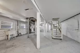 1541 S 50th Ave, Cicero, IL 60804 - Photo 17