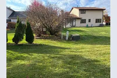 4950 Tarrington Drive, Hoffman Estates, IL 60010 - Photo 41