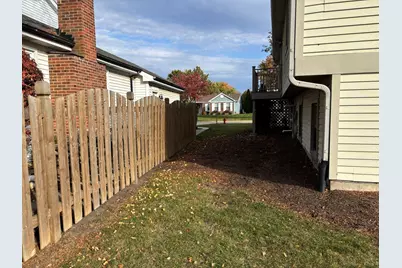 4950 Tarrington Drive, Hoffman Estates, IL 60010 - Photo 45