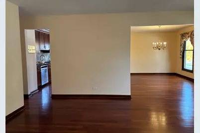 4950 Tarrington Drive, Hoffman Estates, IL 60010 - Photo 7