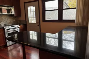 4950 Tarrington Dr, Hoffman Estates, IL 60010 - Photo 9